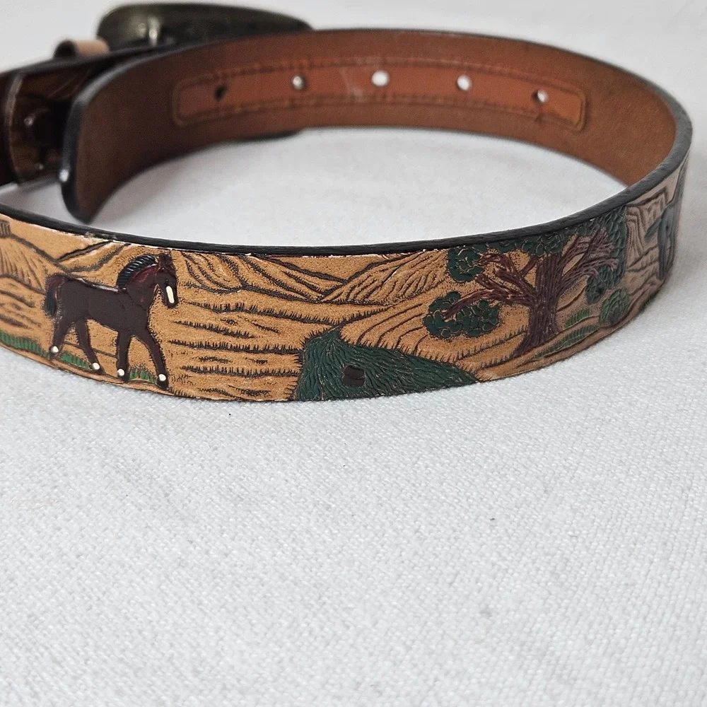 Nocona Belt‎ Co Kids Western Horse Landscape Embossed Leather Belt Size 20  22
